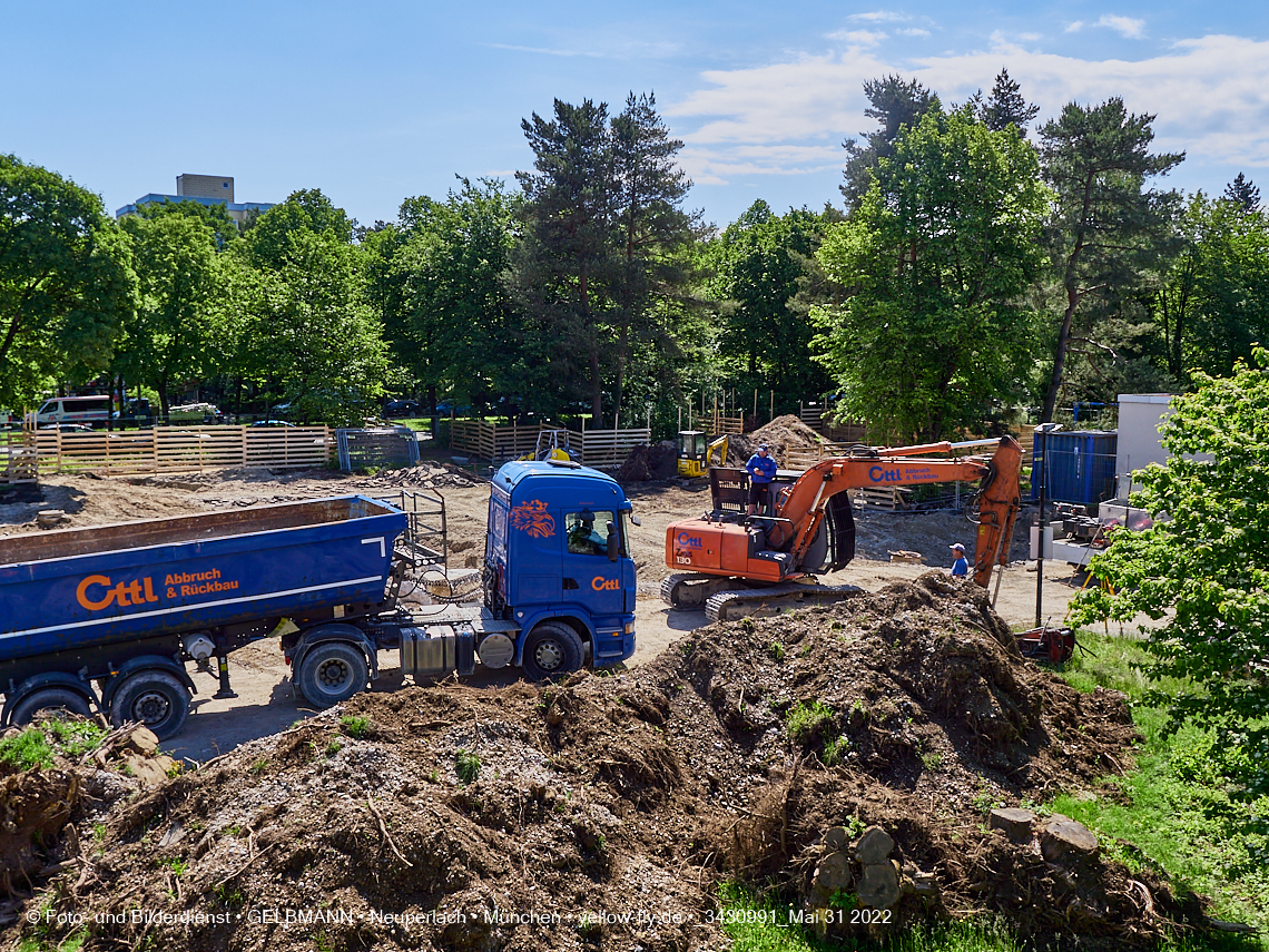 31.05.2022 - Baustelle am Haus für Kinder in Neuperlach